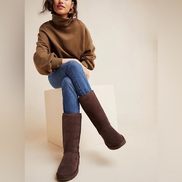 UGG tall classic chocolate brown winter fur boots - Picture 1 of 12